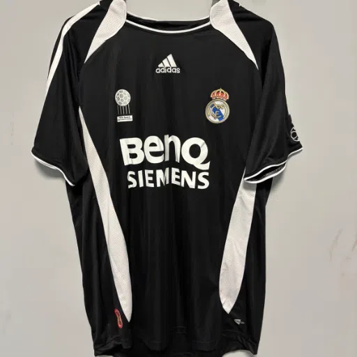 camiseta de fútbol negra del real madrid de david beckham-2