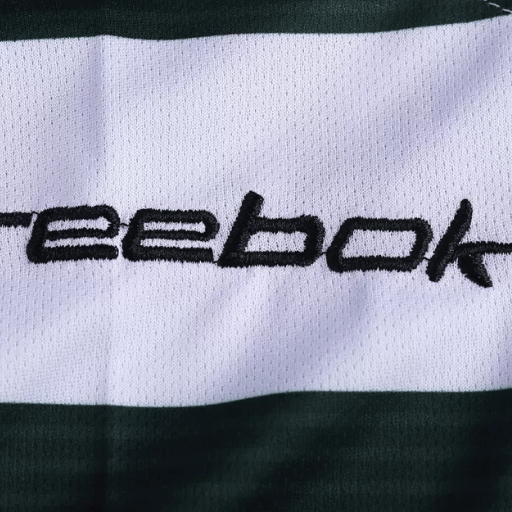 Retro Sporting CP Home Jersey 2001/03