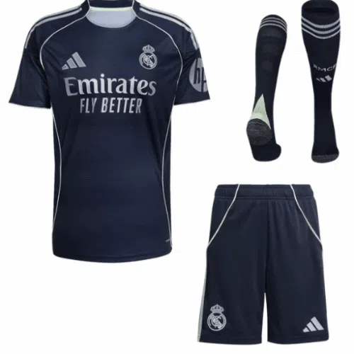 Kit completo de camisetas de visitante del Real Madrid 2025/26