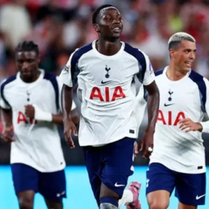 La guía definitiva para las camisetas del Tottenham Hotspur: historia, estilos y consejos de coleccionismo