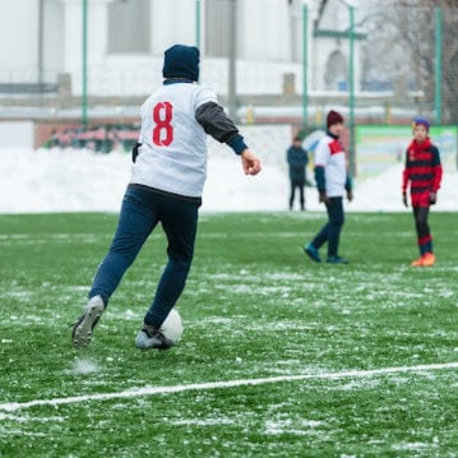Benefits of Wearing Proper Soccer Pants in Cold Weather