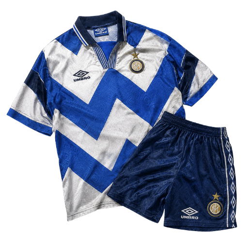 Pourquoi les chemises umbro définissent le football vintage