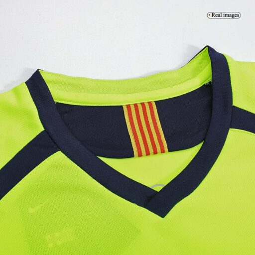 Maillot Retro Soccer Barcelone Extérieur 2005 06 Collier