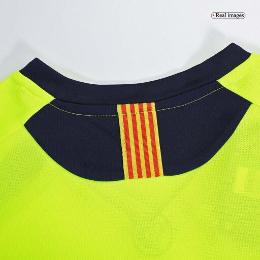 Maillot Retro Soccer Barcelone Extérieur 2005 06 Détail-4