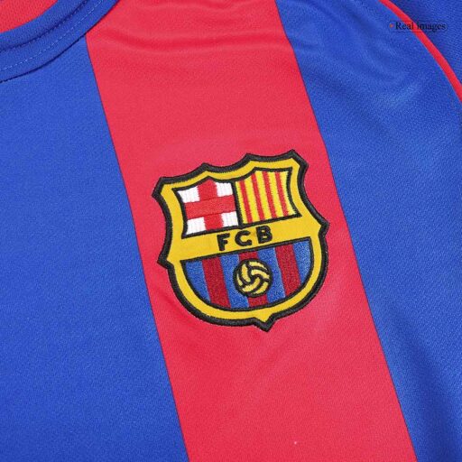 Retro Soccer Jersey Barcelona Home 2004 05 Collar