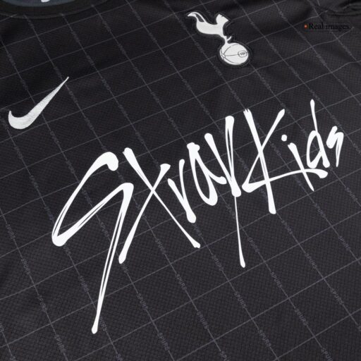 Maillot de football Tottenham Hotspur 2025 26 X Badge Stray Kids